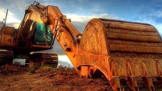 工作中的挖土機