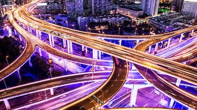 燈火輝煌的城市